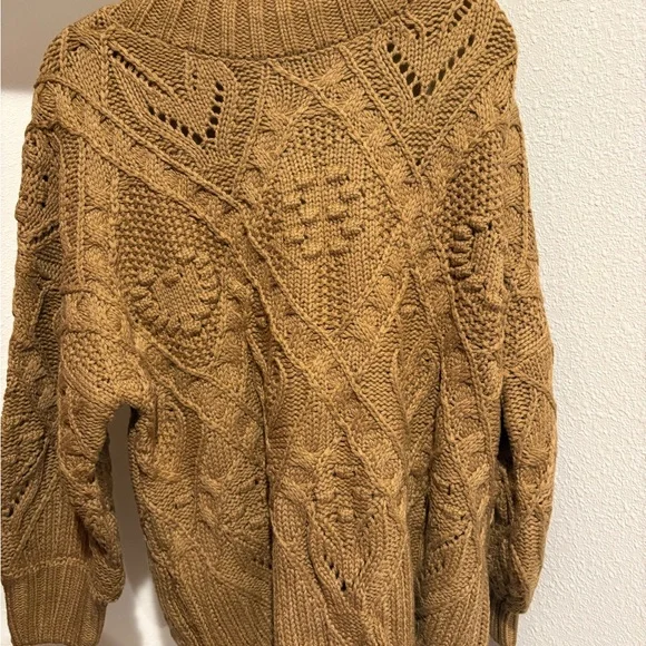 NWT Chunky Knit Sweater in Brown - Picture 4 of 5